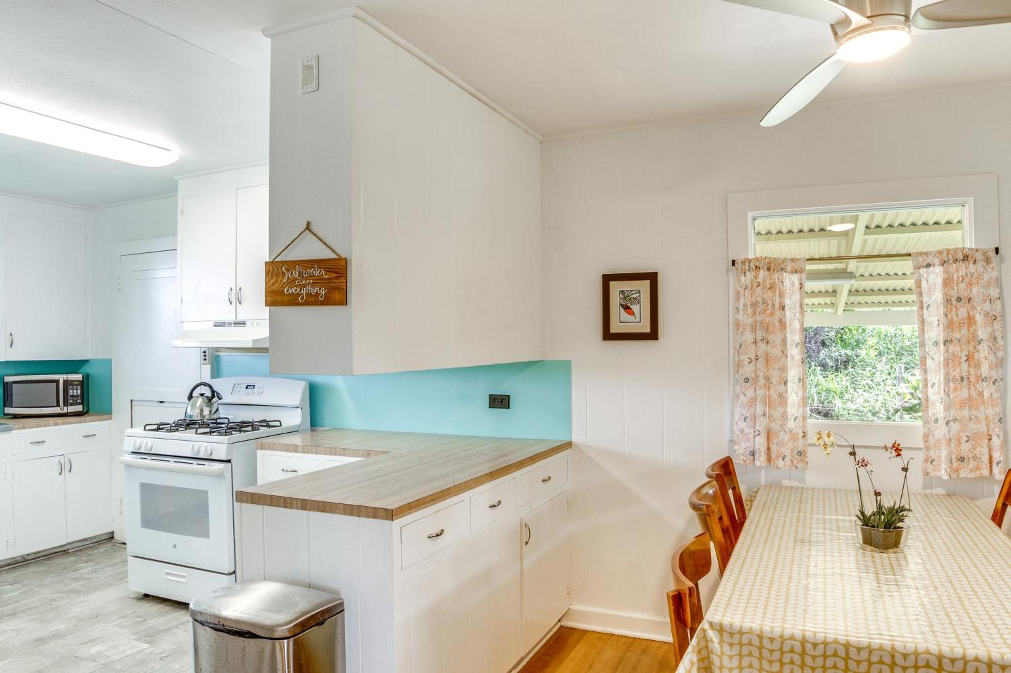 Charming Historic Hilo House Minutes To Beach! Eksteriør billede